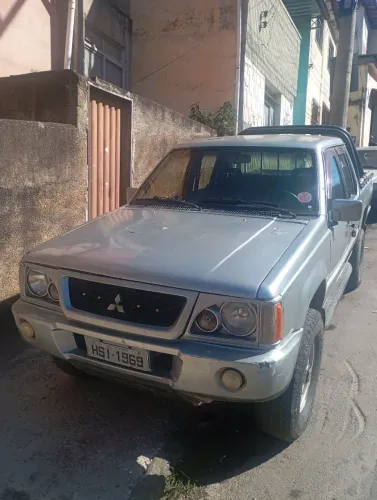 Mitsubishi L200 GL 2.5 4X4 CD Diesel 2003