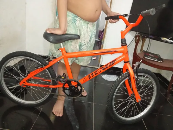 Vendo bicicleta novíssima usada umas 3 vezes . 500 reais  , retirada passarela da rocinha 