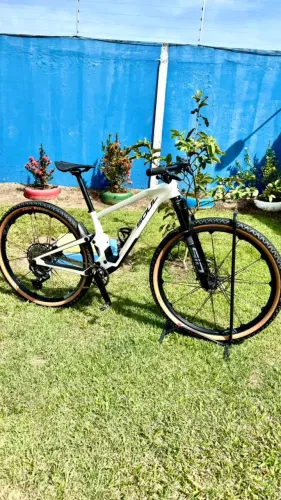 Soul Volcano G3 Full carbon