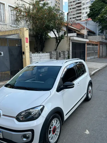 Volkswagen Up! Cross 1.0 TSI Total Flex 12V 5P 2016