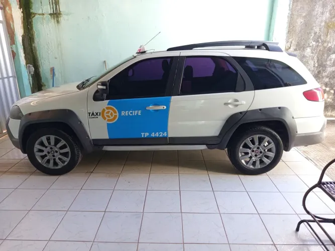 Fiat Palio Weekend Adventure Locker 1.8 Flex 2016