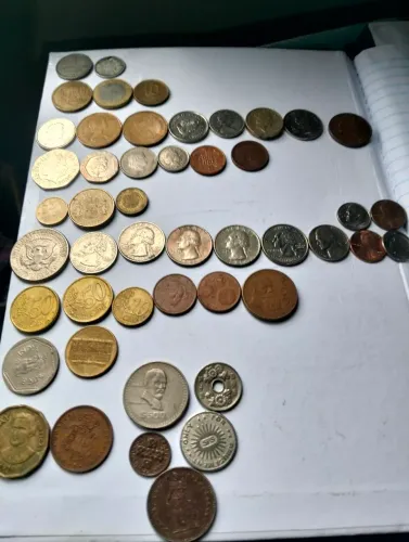 COLEÇÃO MOEDAS ANTIGAS vários países