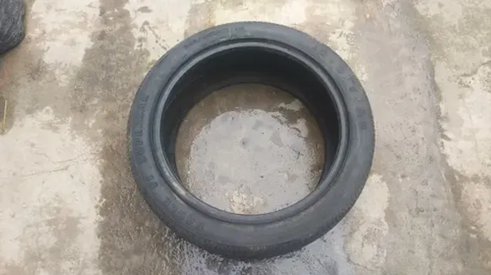 Pneu Goodyear Eagle F1 245/45 R20