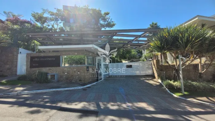 Casa para Alugar com 2 Quartos com suíte sendo suíte master no Cacupé Florianópolis Condom