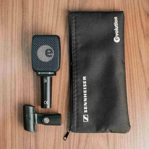 Microfone Dinâmico Sennheiser E906 Cardióide P/ Amplificador