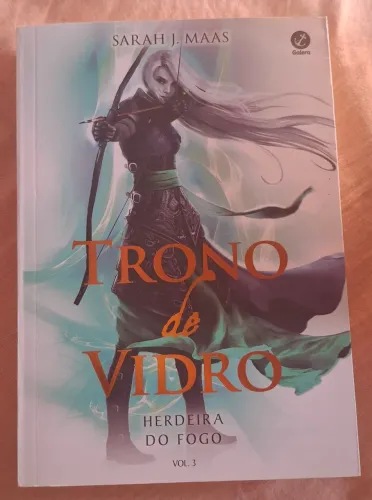 3 livros por um só valor! Trono de vidro vol 2 e 3 + Cidade da lua crescente Sarah J. maas