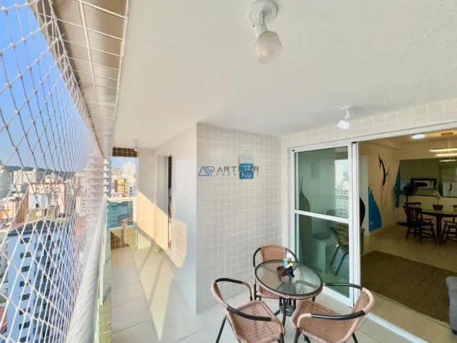 Apartamento à venda em Praia Grande com 2 dormitórios no bairro Boqueirão