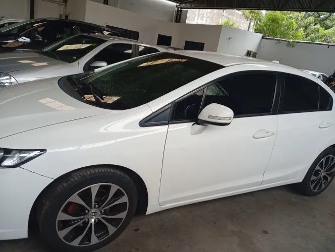 Honda Civic Sedan LXR 2.0 Flexone 16V Aut. 4P 2015