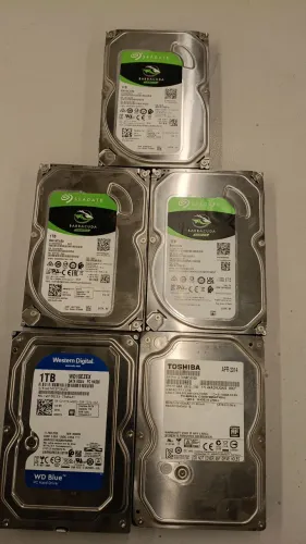 Conjunto de 5 HDs Sata de 1 TB - TESTADOS