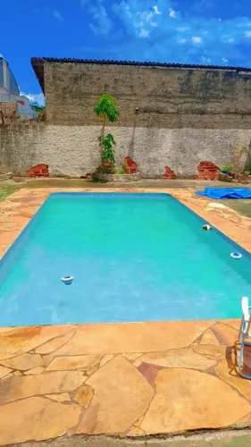 Lote Amplo com Barracão, Piscina 40 mil L e Espaço Gourmet no Edgar Pereira!