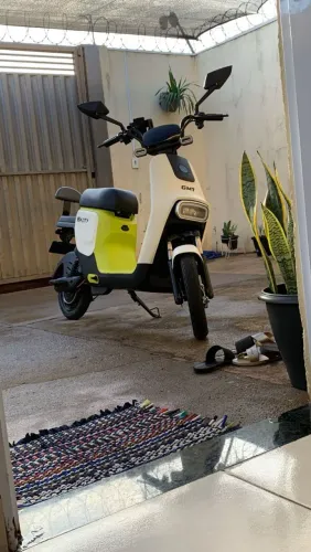 Bike elétrica GMT semi nova