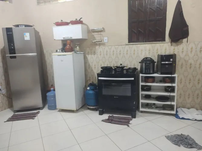 Vendo todos os móveis. Obg geladeira com dois meses de comprada com 3 anos de garantia 