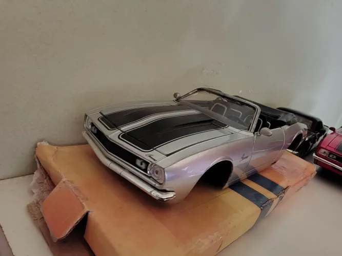 Miniatura Camaro conversível 1969 Jada 1/24