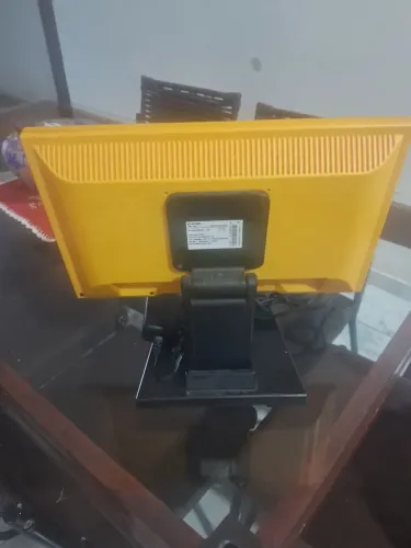 Monitor CCE perfeito estado de conservação e funcionamento