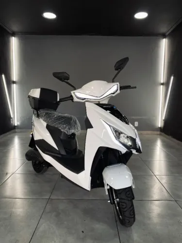 SCOOTER ELÉTRICA FYRON