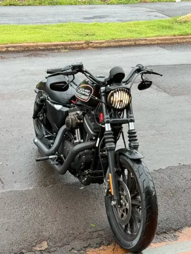 Harley davidson 883r