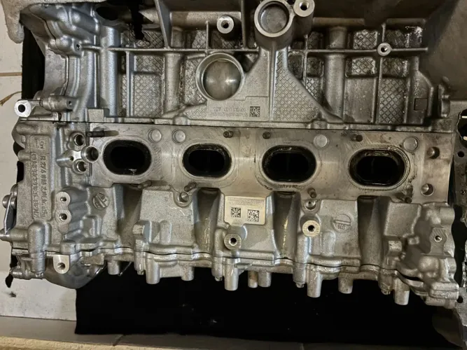 Motor Mercedes 2.0 código 274 sucata 
