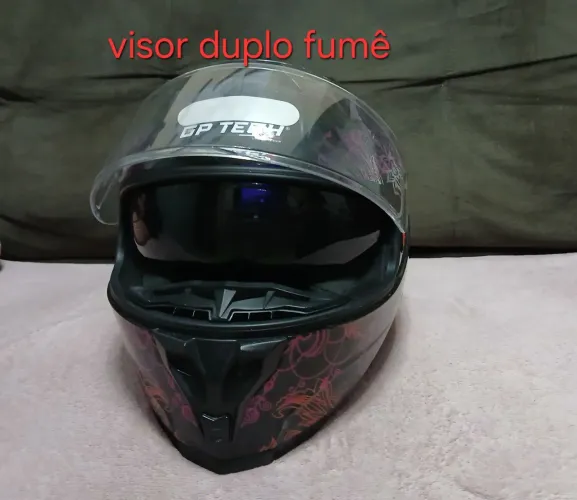 Capacete gp tech novinho