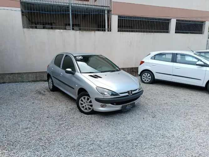 Peugeot 206 Holiday 1.6 Flex 16V 5P 2006