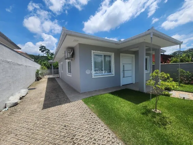 Casa com 3 quartos para Locação, Centro - Águas Mornas