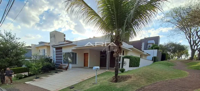 Casa à VENDA no Condomínio Royal Forest zona Sul Londrina PR