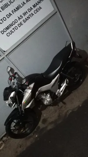 Vendo fan 160 ,moto de procedência .