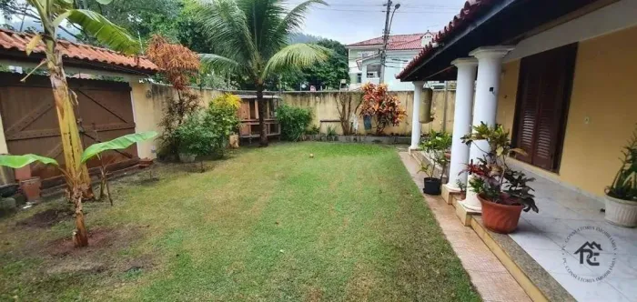 Casa com 4 quartos à venda por R$ 2.495.000 - São Francisco - Niterói/RJ