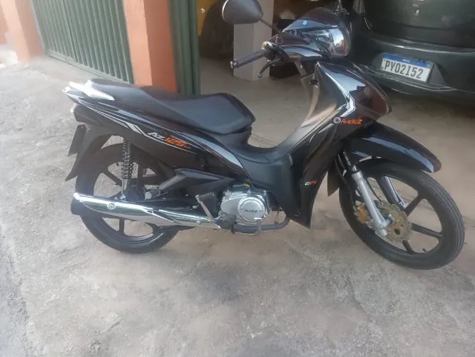 Avelloz AZ 01 50cc 2025