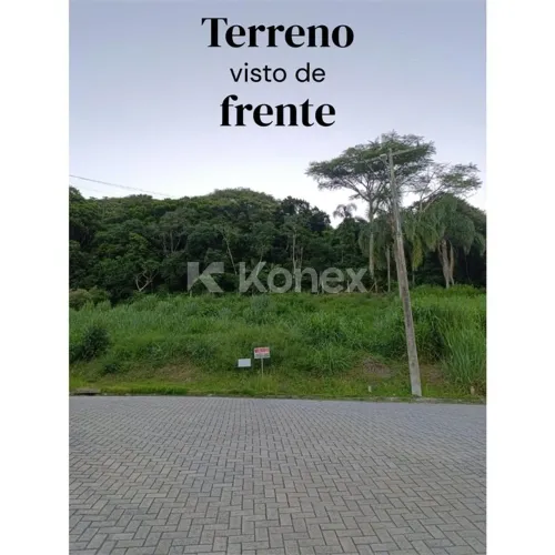Terreno à venda com 360 m² em Ponta de Baixo, São José