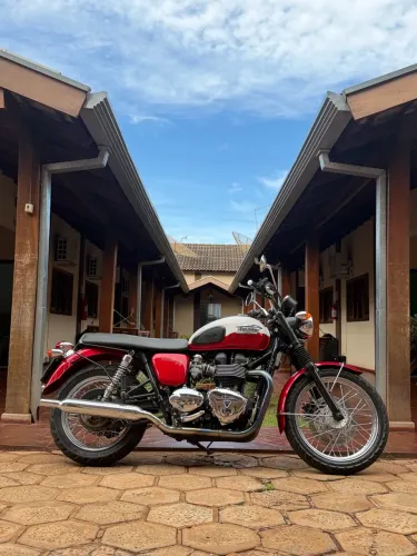 Triumph Bonneville T 100 865cc 2013