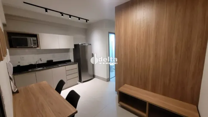 Apartamento com 1 suíte disponível para venda no bairro Santa Mônica em Uberlândia-MG