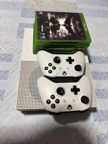 Console Xbox One S 1TB 2 controles e jogos