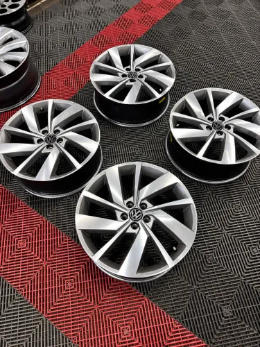 RODAS 18 5x100