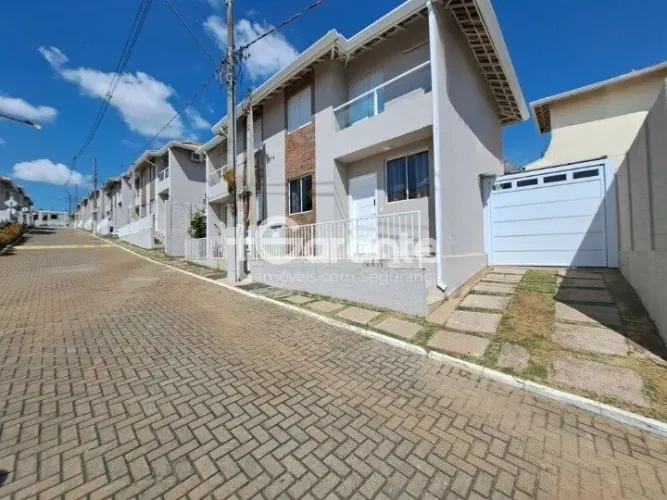 Sobrado com 3 quartos o de casal suíte, à venda no Condomínio Village Córsega no Jardim Sa