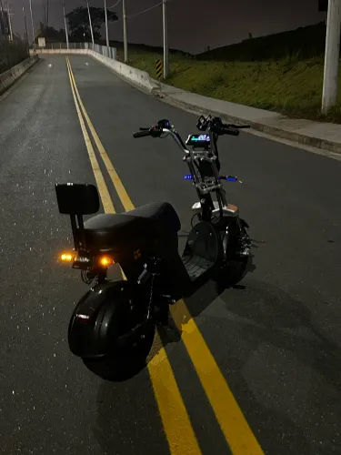 Scooter elétrica moto chefe 