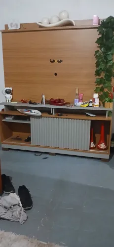Estante de sala