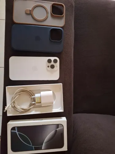 iPhone 16 PRO MAX - 256 gb