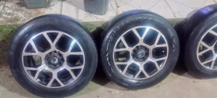 Vendo jogo de rodas 185/65 R15