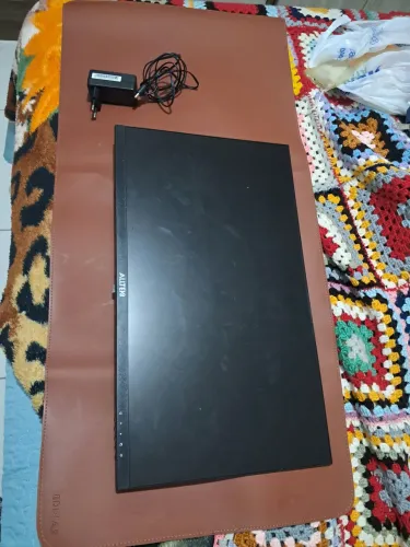 Tela de computador 21, teclado e protetor de mesa mousepad gamer antiderrapante.