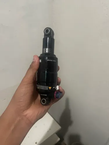 Amortecedor Air Rear Shock