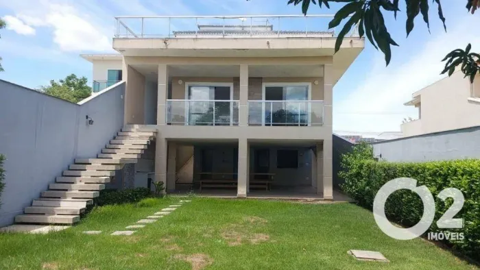 Casa com 4 quartos (4 suítes) à venda, 427m² por R$2.150.000 - Imboassica - Macaé-RJ
