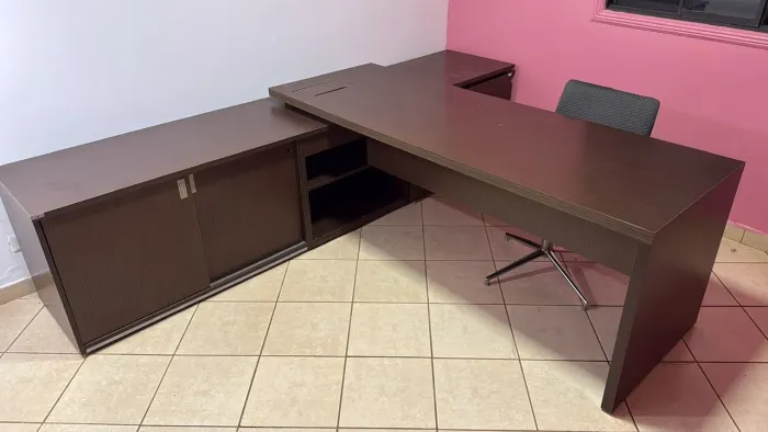 Vendo Mesa de escritório em formato T