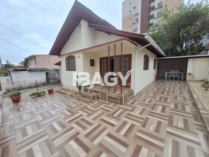 Excelente Casa 2 dormitório(s) em Canto - Florianópolis