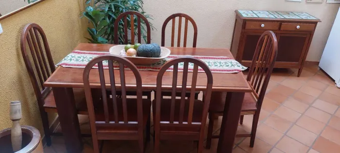 Mesa em Madeira