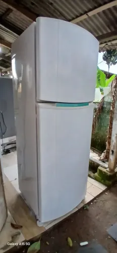 Geladeira consul usada bem conservada funcionando 100% com entrega e garantia
