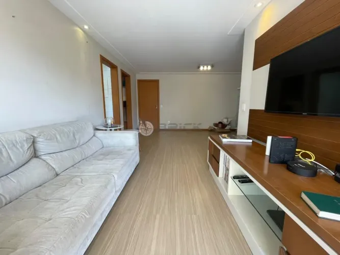 Apartamento para locação com 2 quartos sendo 1 suíte, 81 m² no Ermitage - Teresópolis/RJ.