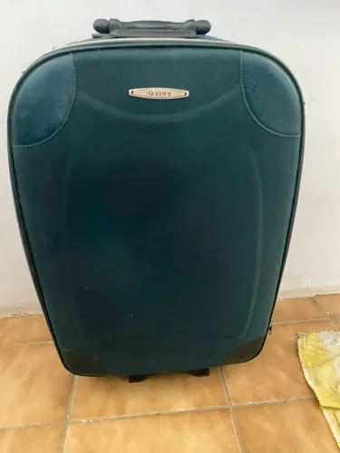 Vendo Mala de viagem 23 kg