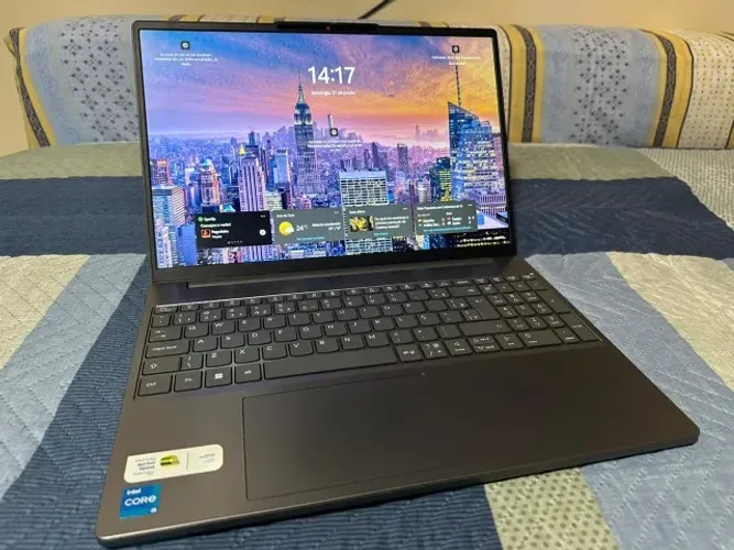 Notebook Lenovo IdeaPad Slim 3 | i5 13ª Ger. | 16GB RAM | SSD 512GB | Impecável (Na Caixa)