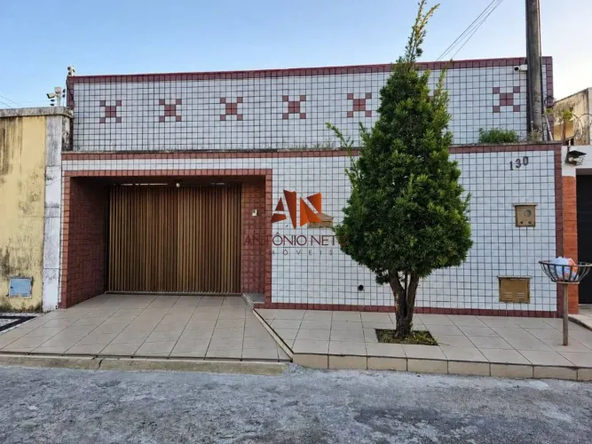 Casa com 7 dormitórios à venda, 302 m² por R$ 950.000 - Cambeba - Fortaleza/CE
