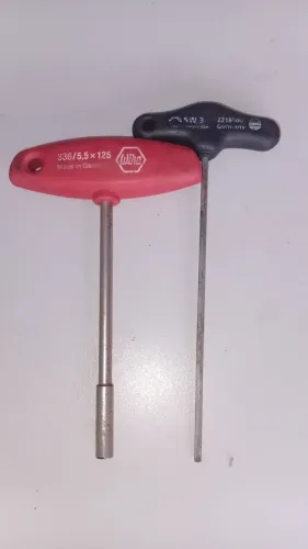 Par de Chaves Profissionais com Cabo em T Wiha (Made in Germany)